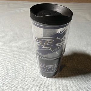 Large tervis with lid. Baltimore Ravens design.